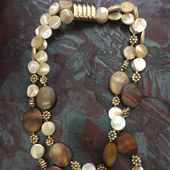 Beautiful Earth-Toned Necklace - Picture 1 of 1